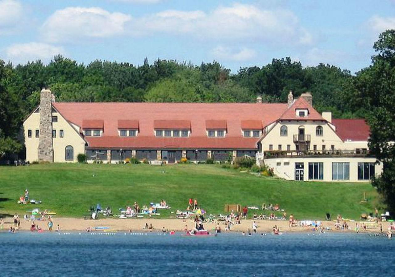 Potawatomi Inn & Cabins Angola Exteriör bild